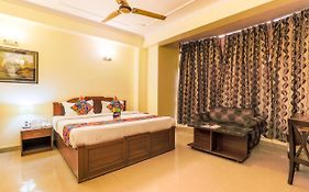 Fabhotel Kashish Residency Sector 26